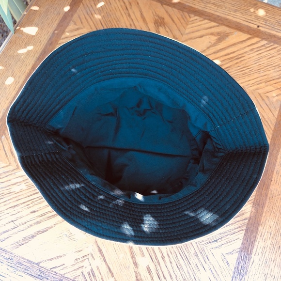 RESTOCK 🚨 Rincon Reversible Tie Dye Bucket Hat - Picture 7 of 13